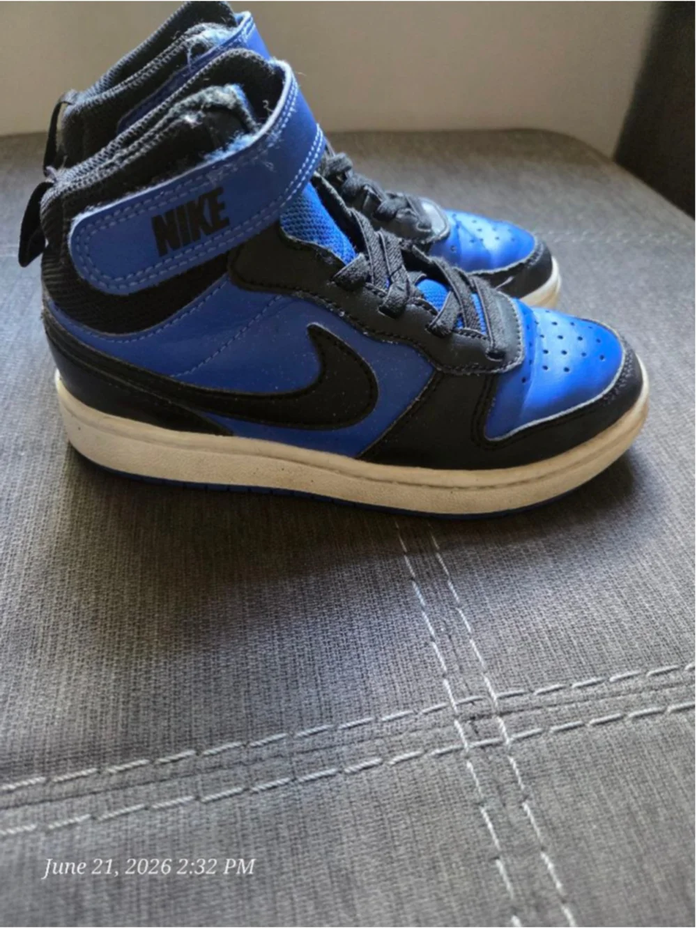 Nike Borough Court Size 12 Sneakers